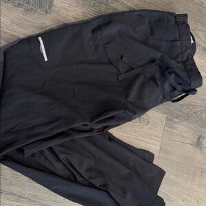 2 pairs of Skechers barco Women's Black scrubs